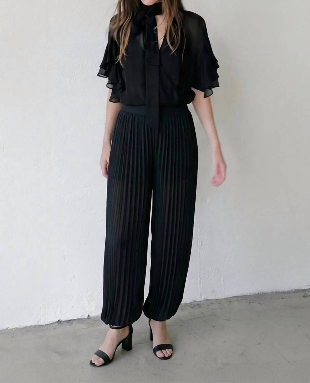 NEW LE SUPERBE josephine flowing neck tie blouse in black